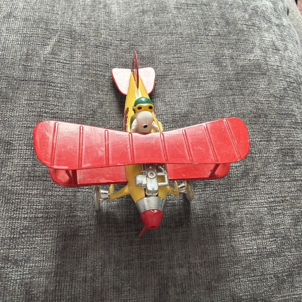 Vintage 1965 SNOOPY AIRPLANE WWI Flying Ace Sopwith Camel Biplane Aviva Toy Co